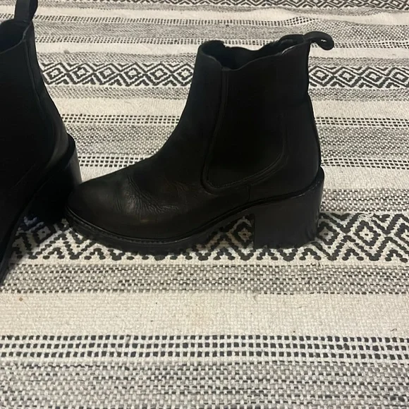 Thursday Knockout Black Leather Heeled Boots - Picture 2 of 9